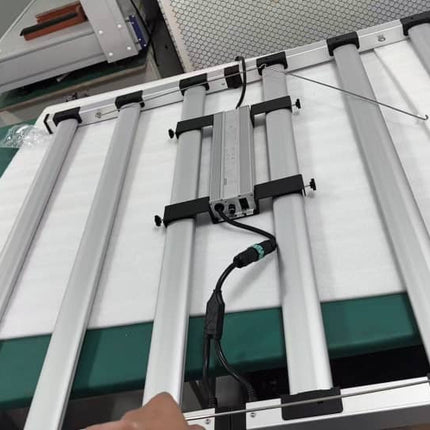 Mammoth Lighting Veg + Mom Series LED grow light