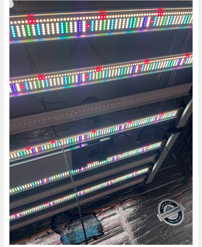 Mammoth Lighting Nova Sun 8-Bar 950W spectrum tuning LED grow light